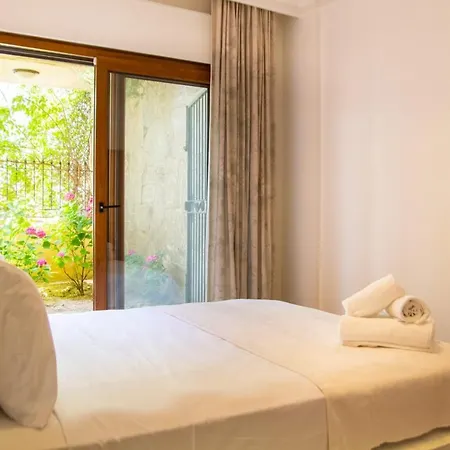 Lejlighed Enchanting With Backyard In Cesme Near Alaçatı